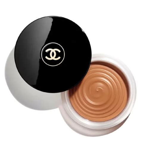 bronze universel de chanel|Chanel bronzing cream gel boots.